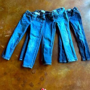 Bundle of 4 pairs of Old Navy Jeggings Size Small (6-7).